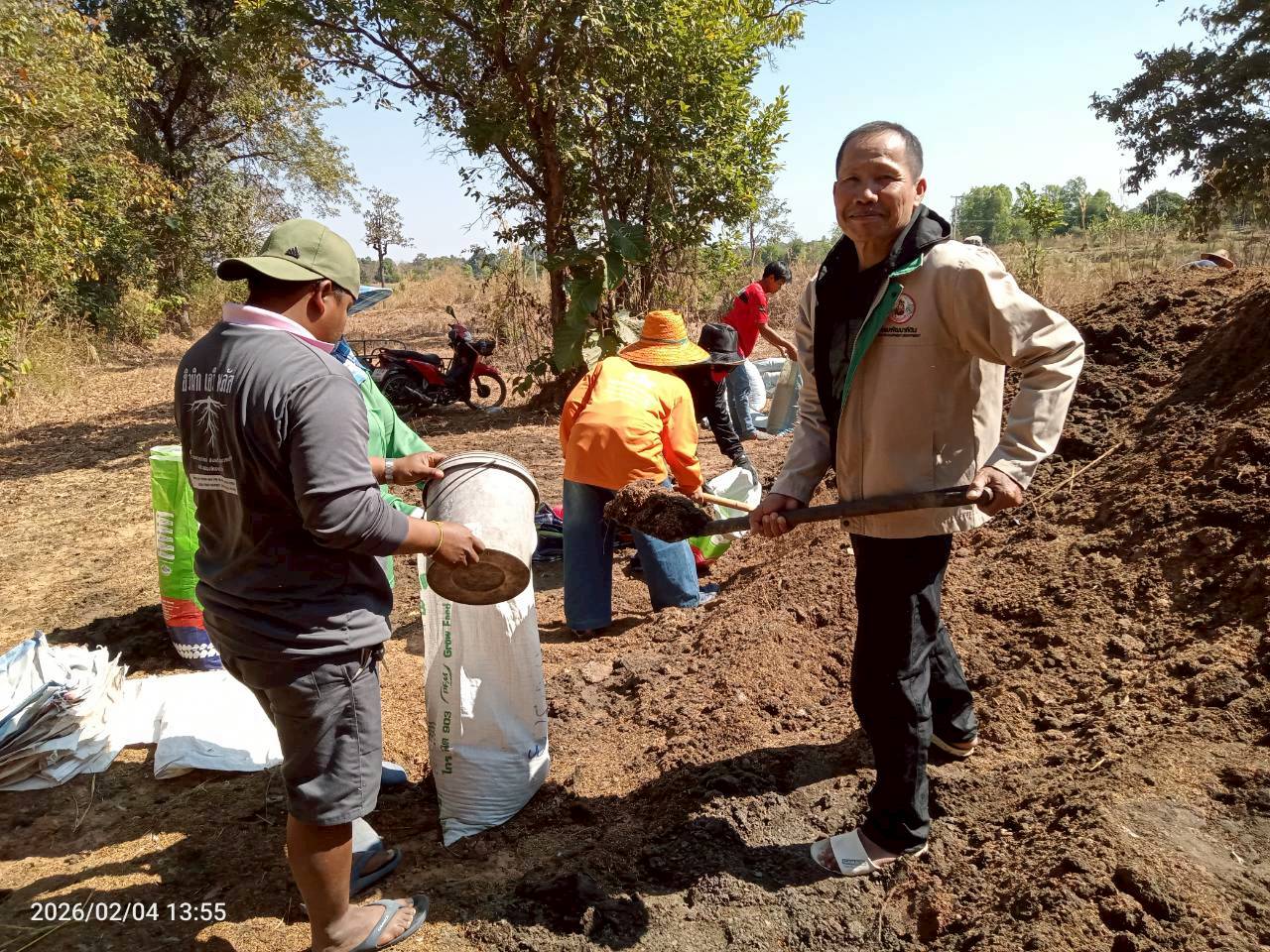 title - ส.ป.ก.ยโสธร จัดฝึกอบรมโครงการพัฒนาเกษตรกรปราดเปรื่อง (Smart Farmer)   ในเขตปฏิรูปที่ดินจังหวัดยโสธร ประจำปีงบประมาณ พ.ศ. 2569 หลักสูตร ที่ 4 การผลิตปุ๋ยอินทรีย์สำหรับกล้วยหอมทอง